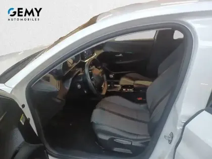 Photo 8 Peugeot 208  PureTech 100 S&S BVM6