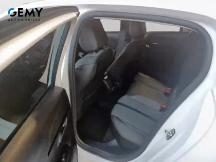 Photo 9 Peugeot 208  PureTech 100 S&S BVM6