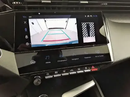 Photo 17 Peugeot 308  SW BlueHDi 130ch S&S EAT8