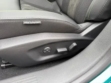 Photo 18 Peugeot 308  Electrique 55 kWh 156ch