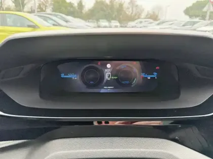 Photo 9 Peugeot 308  Electrique 55 kWh 156ch