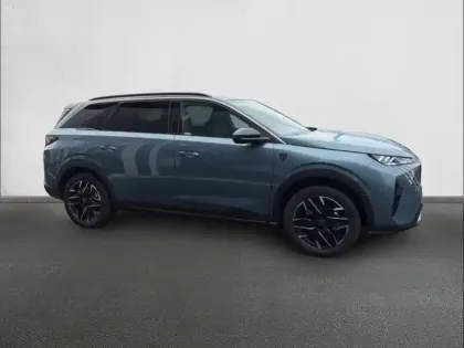 Photo 23 Peugeot 5008  Hybrid 145 e-DCS6