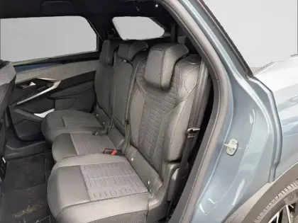 Photo 31 Peugeot 5008  Hybrid 145 e-DCS6