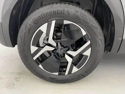 Photo 18 Peugeot 2008  Hybrid 145 e-DCS6