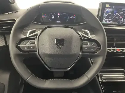 Photo 22 Peugeot 2008  Hybrid 145 e-DCS6