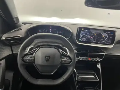 Photo 21 Peugeot 2008  Hybrid 145 e-DCS6