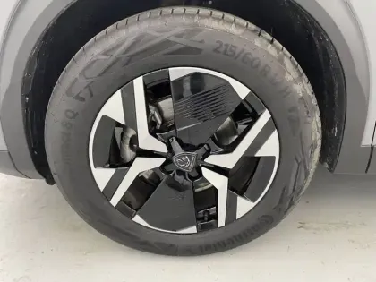 Photo 16 Peugeot 2008  Hybrid 145 e-DCS6