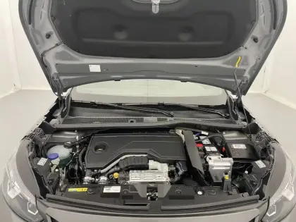 Photo 20 Peugeot 2008  Hybrid 145 e-DCS6