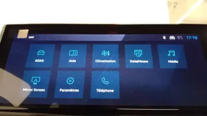 Photo 12 Peugeot 2008  Hybrid 145 e-DCS6