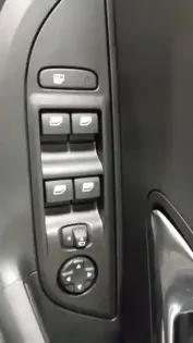 Photo 11 Peugeot 2008  Hybrid 145 e-DCS6