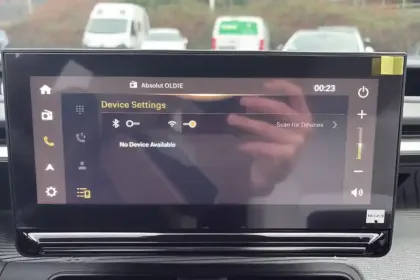 Photo 81 Citroën C3 Aircross  Hybride 145 e-DCS6