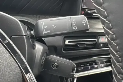 Photo 18 Citroën C3 Aircross  Hybride 145 e-DCS6