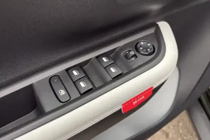 Photo 74 Citroën C3 Aircross  Hybride 145 e-DCS6