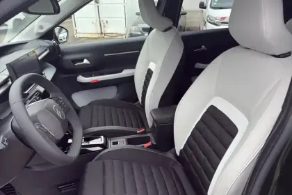 Photo 39 Citroën C3 Aircross  Hybride 145 e-DCS6