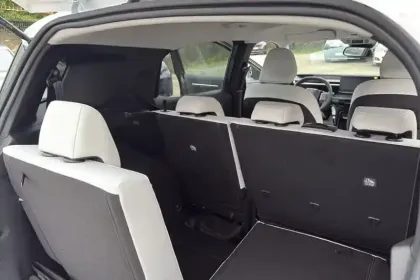 Photo 72 Citroën C3 Aircross  Hybride 145 e-DCS6