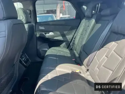 Photo 8 DS Ds 7 DS7 Crossback Hybride E-Tense 300 EAT8 4x4