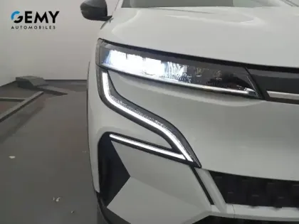 Photo 34 Renault Megane  E-Tech EV40 130ch standard charge