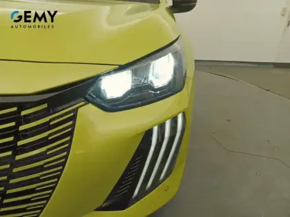 Photo 16 Peugeot 208  PureTech 100 S&S BVM6