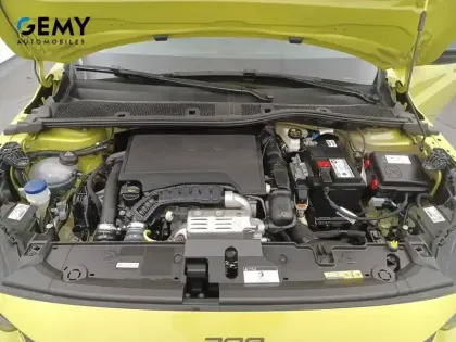 Photo 12 Peugeot 208  PureTech 100 S&S BVM6