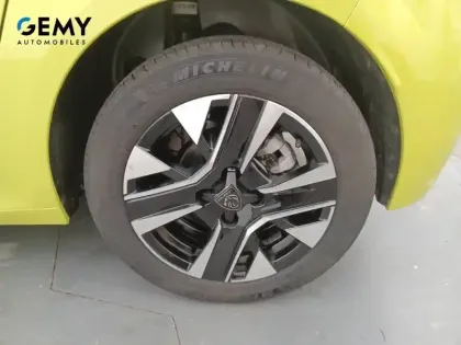 Photo 10 Peugeot 208  PureTech 100 S&S BVM6