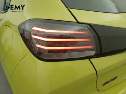 Photo 19 Peugeot 208  PureTech 100 S&S BVM6