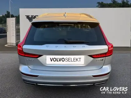 Photo 3 Volvo V60  T8 Twin Engine 303 ch + 87 ch Geartronic 8