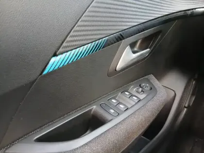 Photo 19 Peugeot 208  Electrique 50 kWh 136ch