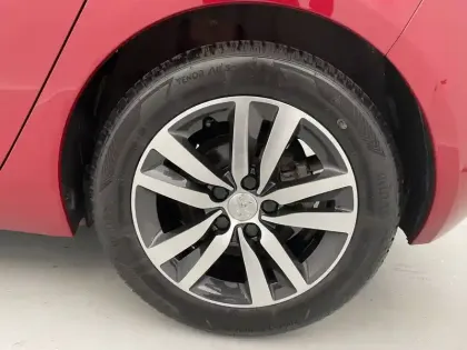 Photo 15 Peugeot 308  PureTech 110ch S&S BVM6