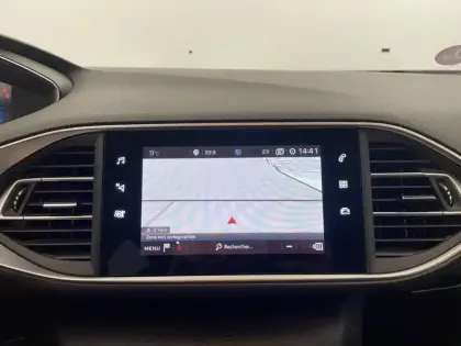 Photo 19 Peugeot 308  PureTech 110ch S&S BVM6