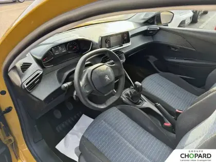 Photo 31 Peugeot 208  PureTech 75 S&S BVM5