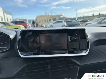 Photo 43 Peugeot 208  PureTech 75 S&S BVM5
