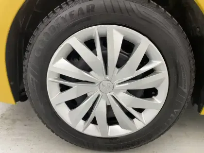 Photo 16 Peugeot 208  PureTech 75 S&S BVM5