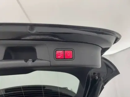 Photo 29 Mercedes GLA  250 e Hybrid EQ 8G-DCT