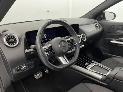 Photo 30 Mercedes GLA  250 e Hybrid EQ 8G-DCT