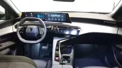 Photo 18 Peugeot 3008  Hybrid 145 e-DCS6