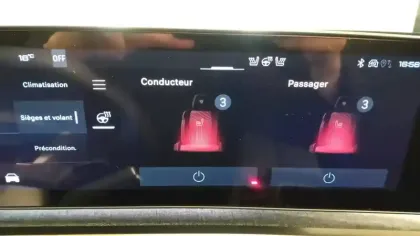 Photo 11 Peugeot 3008  Electrique 210 ch 73 kWh