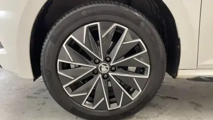 Photo 6 Skoda Kamiq  1.0 TSI Evo 110 ch DSG7