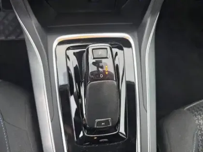 Photo 13 Peugeot 308  PureTech 130ch S&S EAT8