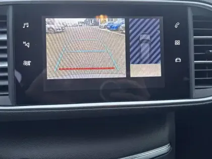 Photo 14 Peugeot 308  PureTech 130ch S&S EAT8