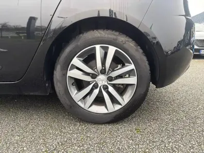 Photo 12 Peugeot 308  PureTech 130ch S&S EAT8