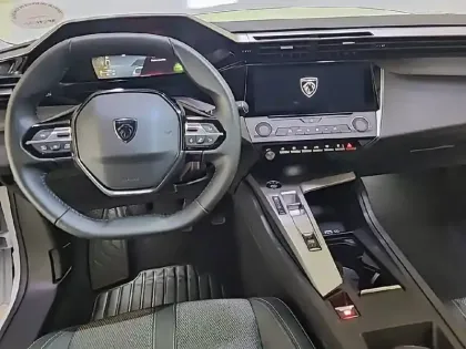 Photo 7 Peugeot 308  BlueHDi 130ch S&S EAT8