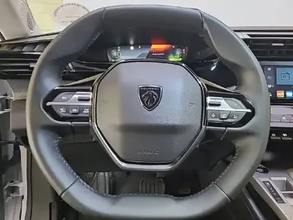 Photo 37 Peugeot 308  BlueHDi 130ch S&S EAT8