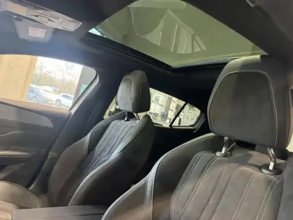 Photo 30 Peugeot 408  Electrique 58 kWh 210ch