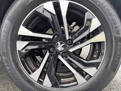 Photo 12 Peugeot 2008  PureTech 130 S&S EAT8