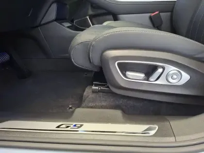 Photo 38 Xpeng G9  Performance