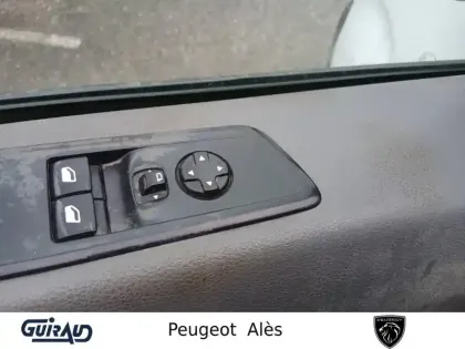 Photo 11 Peugeot Expert  FGN TOLE STANDARD ELECTRIQUE 50KWH 136