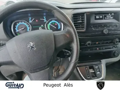 Photo 38 Peugeot Expert  FGN TOLE STANDARD ELECTRIQUE 50KWH 136