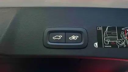 Photo 24 Volvo Xc40  D3 AdBlue 150 ch Geartronic 8