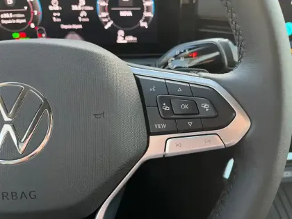 Photo 16 Volkswagen T-roc  1.5 eTSI EVO2 Hybrid 116 ch DSG7