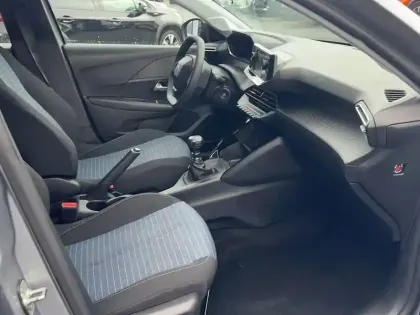 Photo 7 Peugeot 208  PureTech 75 S&S BVM5